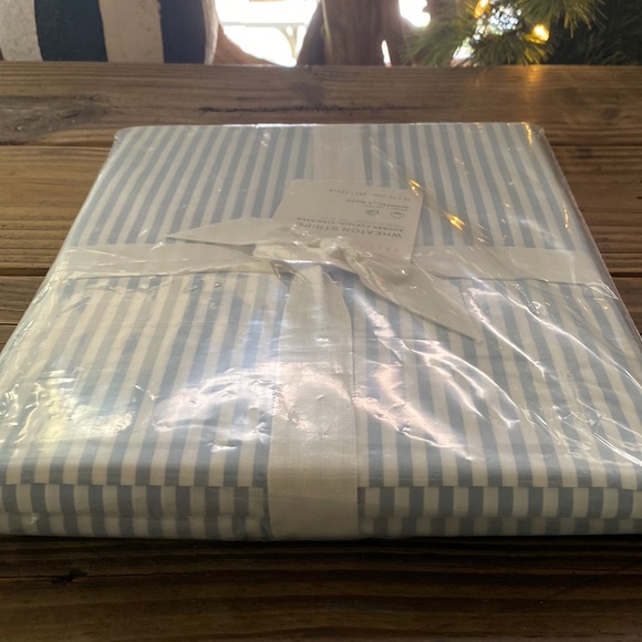 Pottery Barn Wheaton Striped Organic Shower Curtain Chambray - Picture 14 of 15